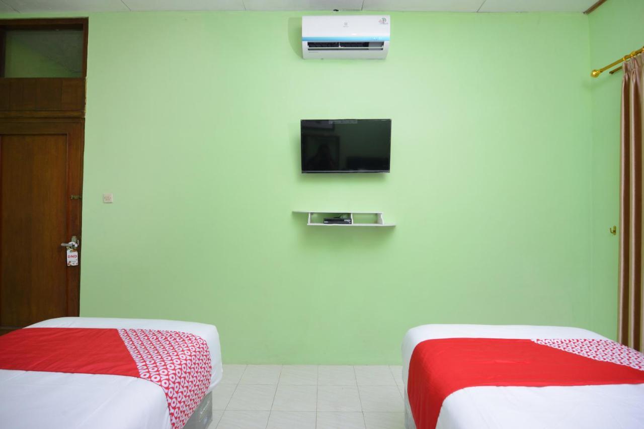 Super Oyo 1046 Omah Pathok Hotel Yogyakarta Exterior foto
